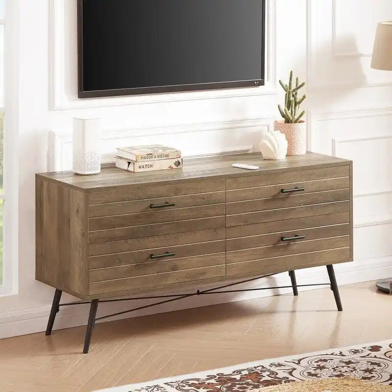 Meuble TV moderne en bois avec rangement, pieds en bois, quatre grands tiroirs et poignées en métal, commode pour salon