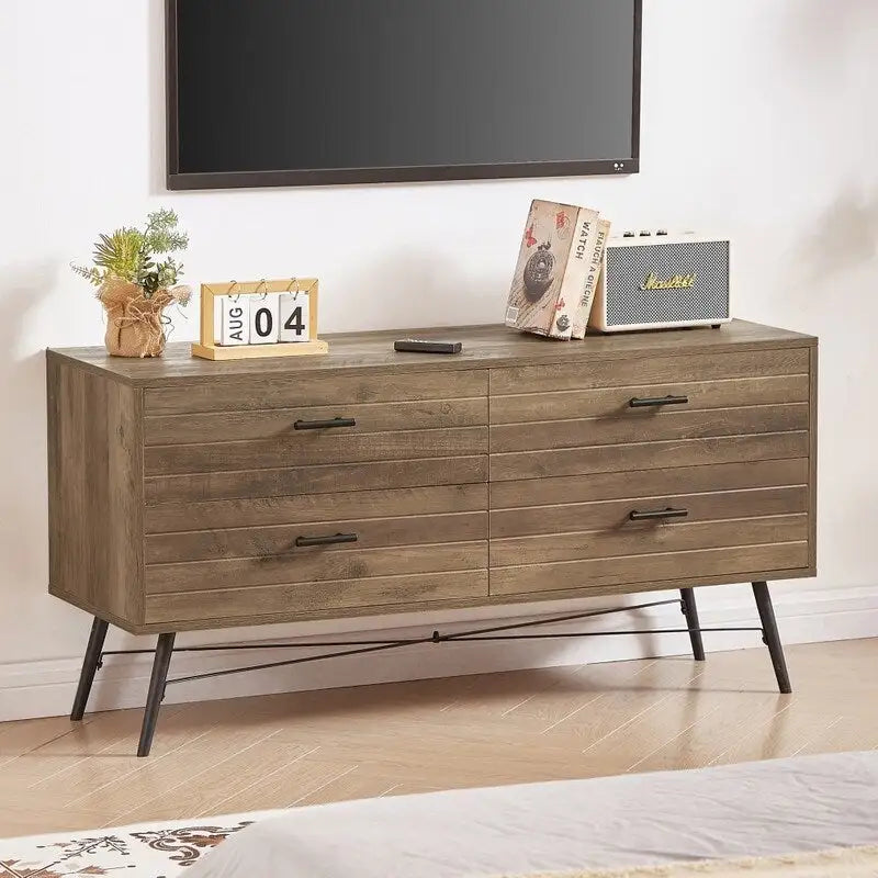 Meuble TV moderne en bois avec rangement, pieds en bois, quatre grands tiroirs et poignées en métal, commode pour salon