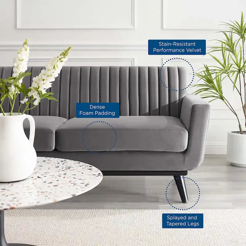 Canapé deux places capitonné en velours performant Engage Channel