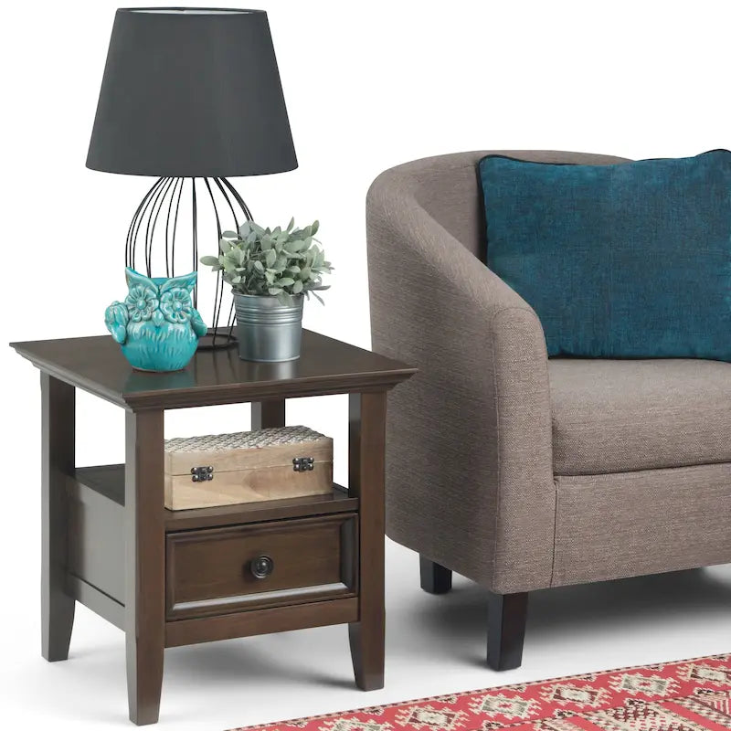 Table d'appoint carrée WYNDENHALL Halifax en bois massif, 48 cm de large