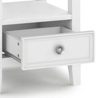 Table d'appoint carrée WYNDENHALL Halifax en bois massif, 48 cm de large