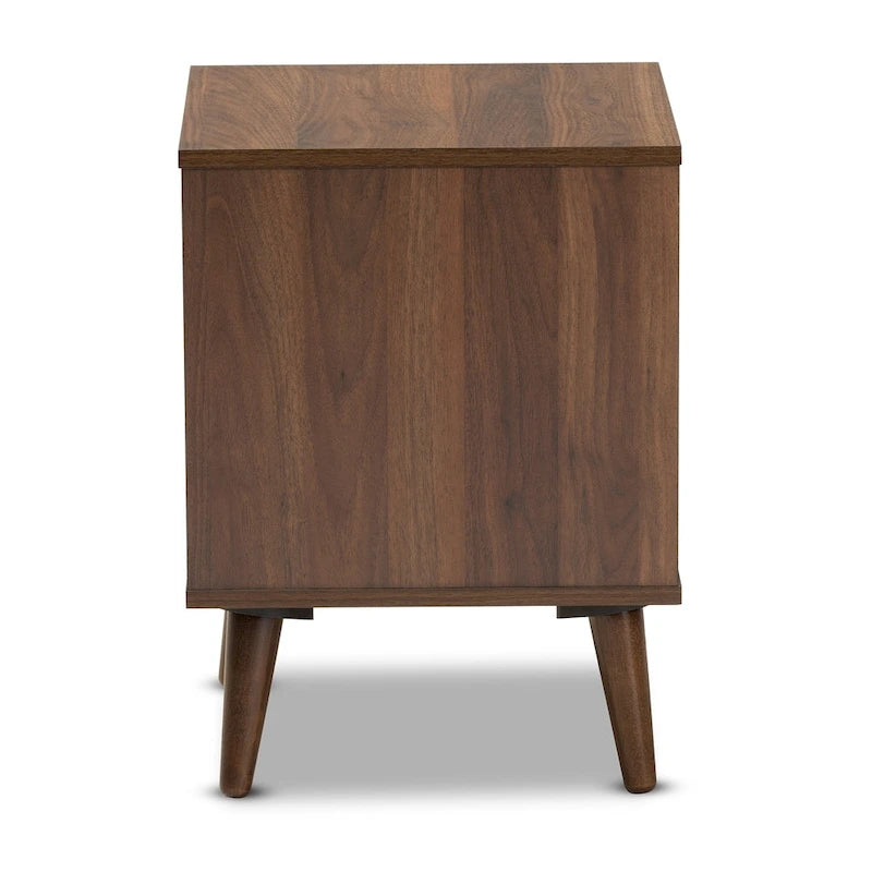 Table d'appoint moderne en noyer Carson Carrington Bankekind