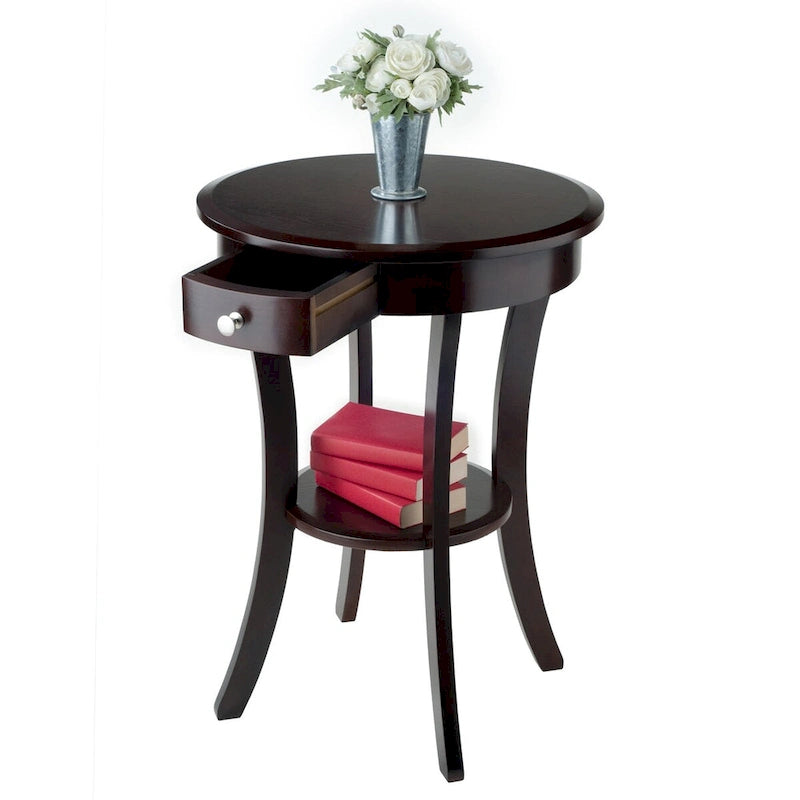 Table d'appoint ronde Sasha, cappuccino - 20 po L x 20 po P x 27 po H.