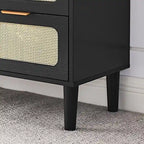 Commode Grondin style bohème moderne du milieu du siècle, 3 tiroirs en rotin, structure en MDF et pieds en bois massif.