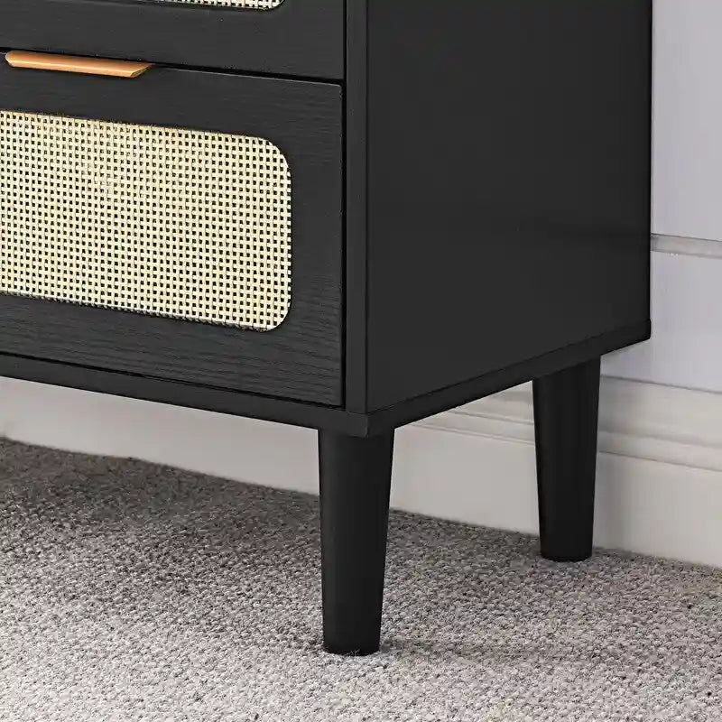 Commode Grondin style bohème moderne du milieu du siècle, 3 tiroirs en rotin, structure en MDF et pieds en bois massif.