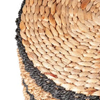 Table d'appoint Lily en jonc de mer et jacinthe d'eau tressés, par East at Main