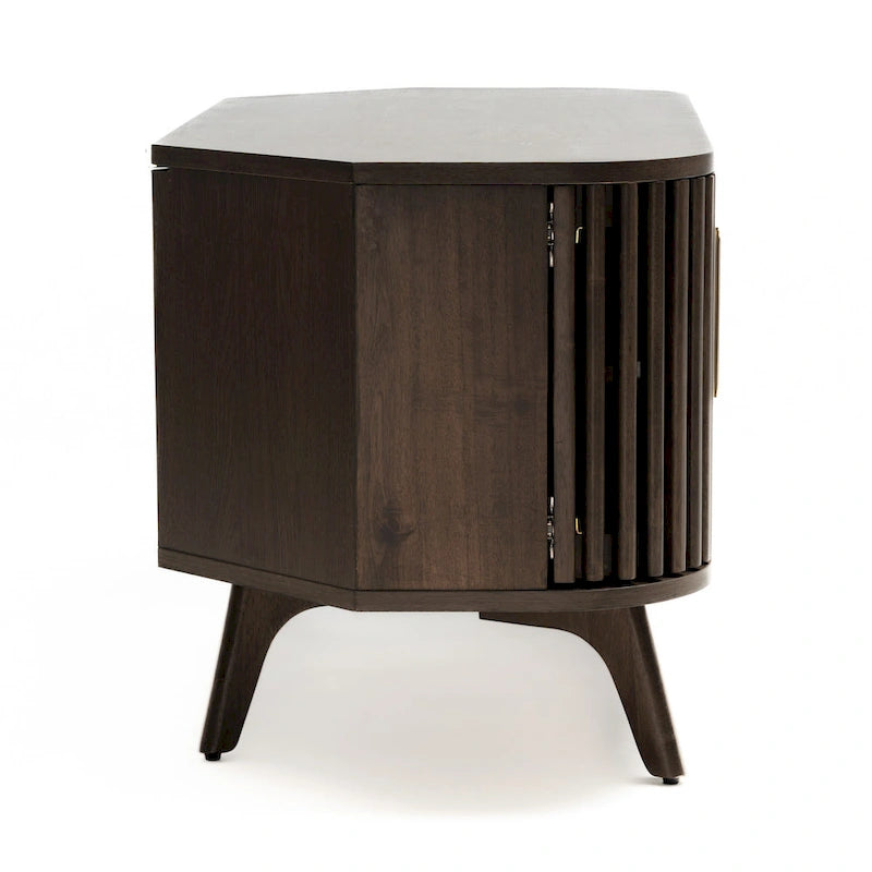 Meuble TV d'angle en bois Sierra de Studio London, avec des accents Mid-Century