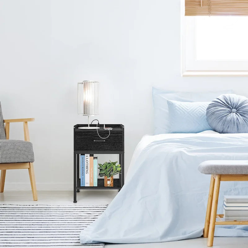 Table de chevet avec station de charge et ports USB